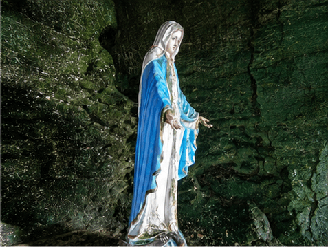 Marabut — shrine statue